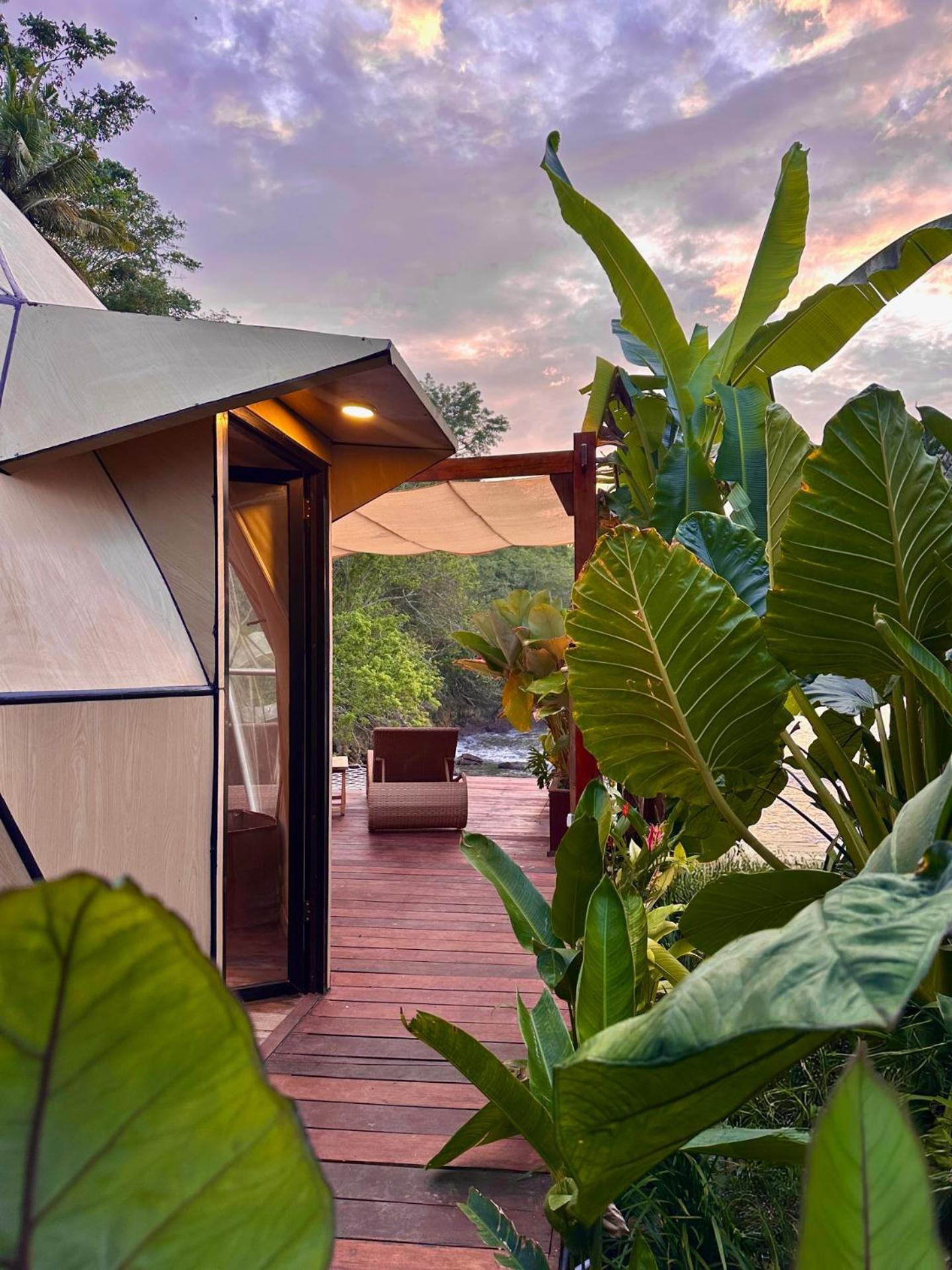 Beachfront Luxury Dome Villas - Gamat Bay Resort Nusa Penida Camera foto